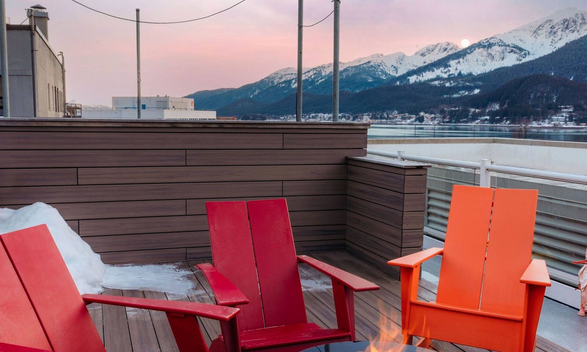 Downtown Juneau Hotel | The Silverbow Inn