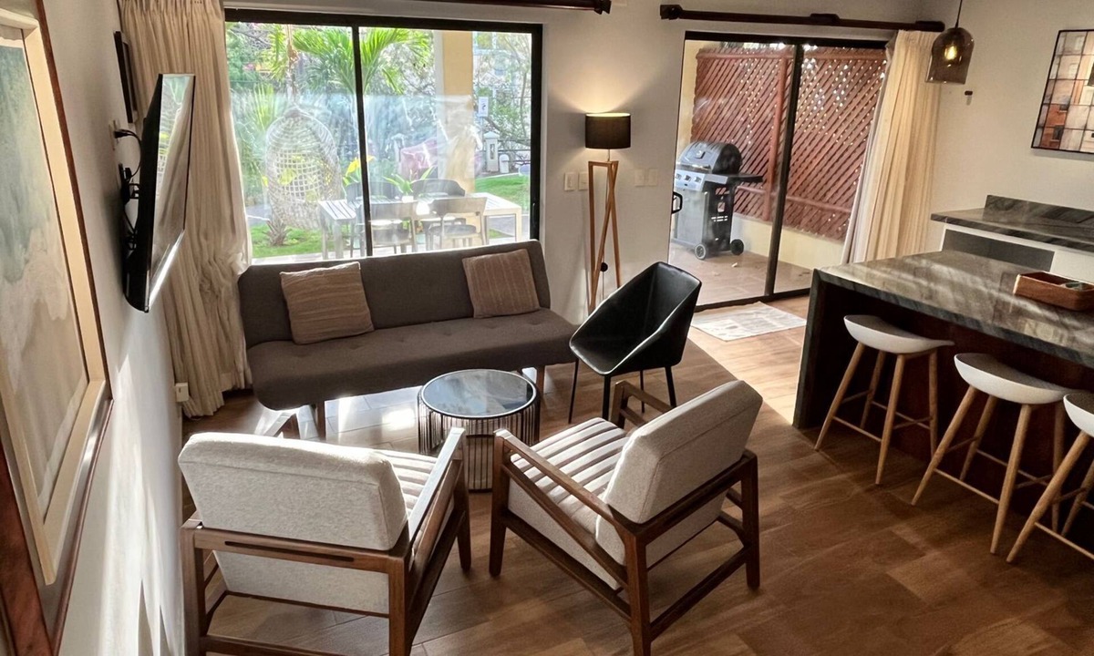 Coco Sunset Hills Condo | The Sky Deck Condo 2bed/2.5bath