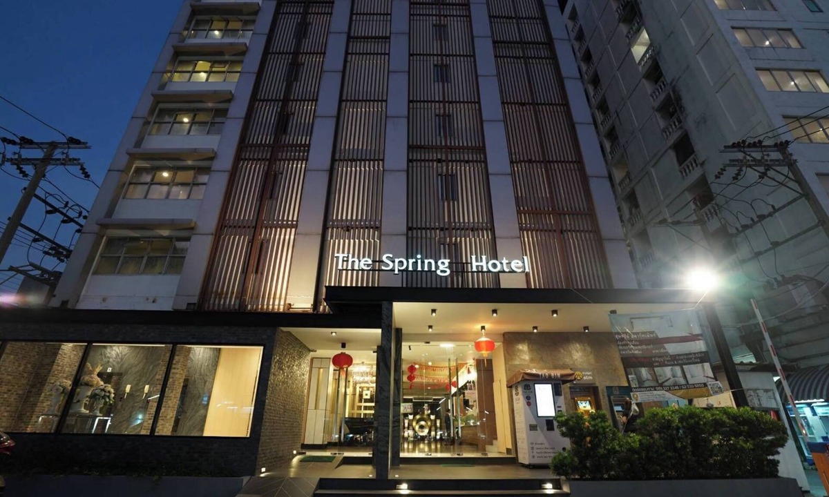 Nong Bon Hotel | The Spring Bangkok