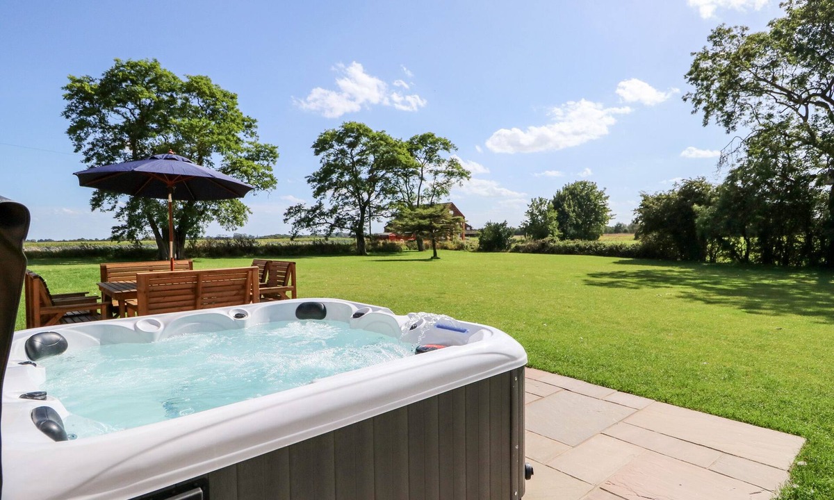 Boston Cottage | The Stables