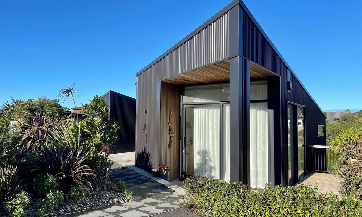 St. Clair House | The Studio St Clair ~ Architectural Guest House