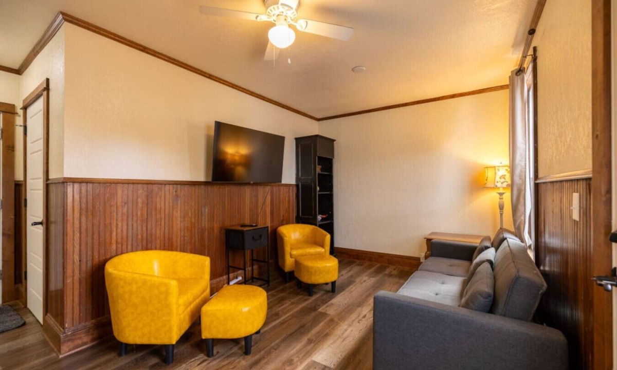 Market District Apartment | The Sunset|Pet-Friendly Downtown 1BR · Easy Entry · Patio Access ·
