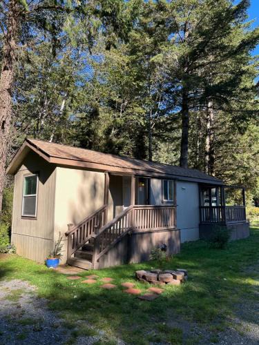 Klamath Ski Chalet | The Tall Trees Cabin