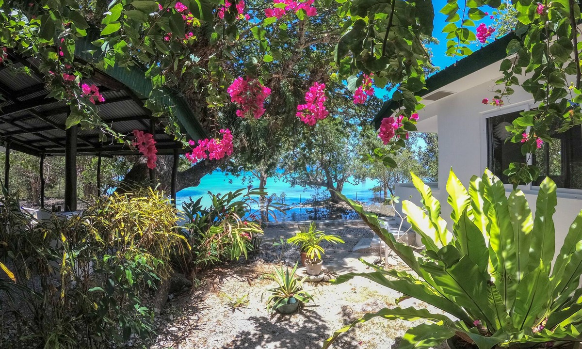 Romblon Island Hotel | The Three P Beach Resort & Dive Center