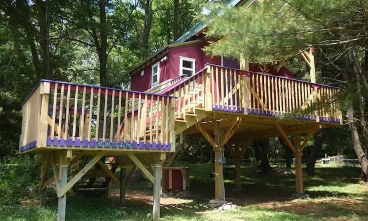 Thompson House | The Tree House at Underhill Hollow