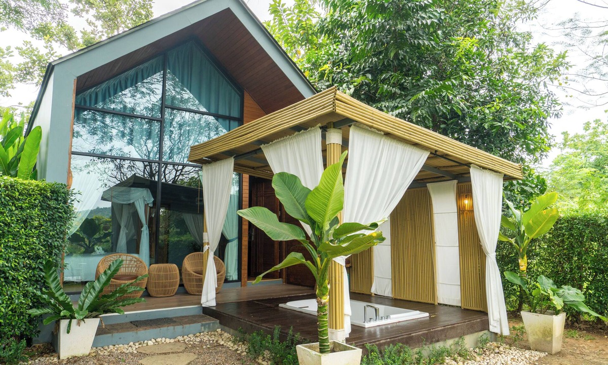 Song Phi Nong Hotel | The Tree Riverside Resort Kaeng Krachan