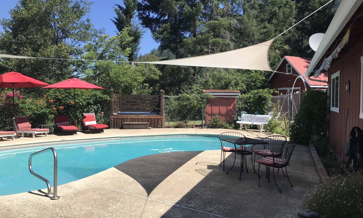 Willow Creek House | The Trinity River Rose, solar heated saltwater pool and hot tub