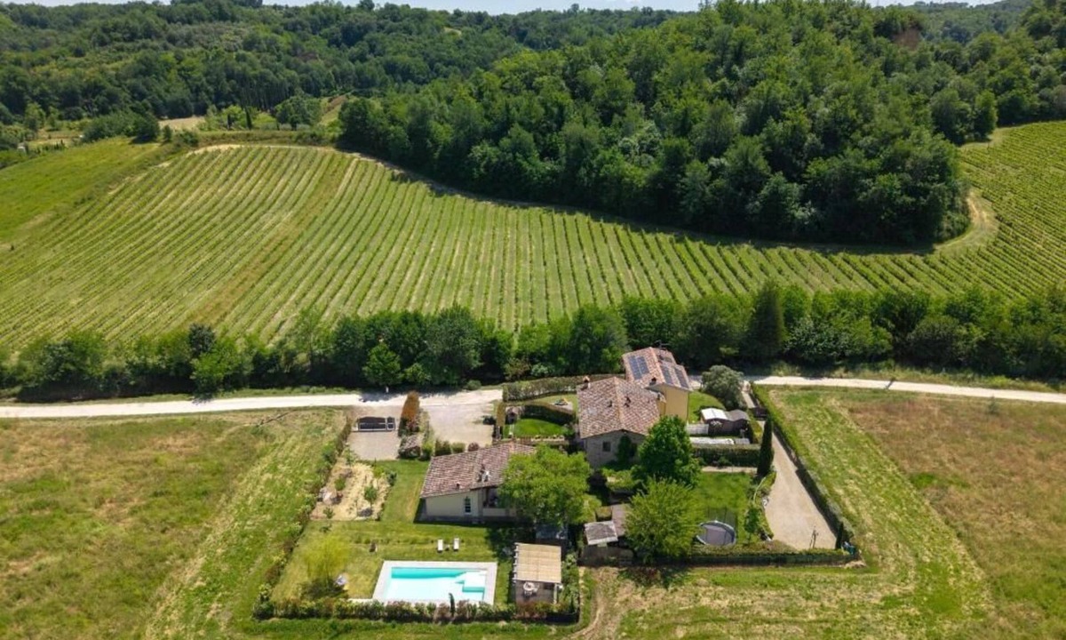 Montevarchi Villa | The Tuscan Barn