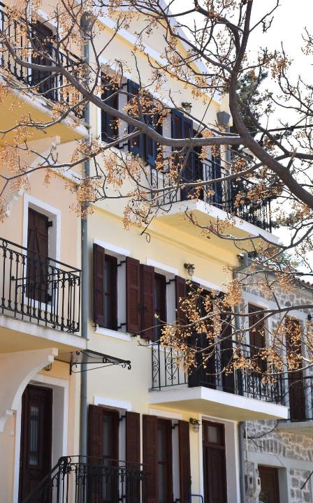 Samothrace House | The twins house