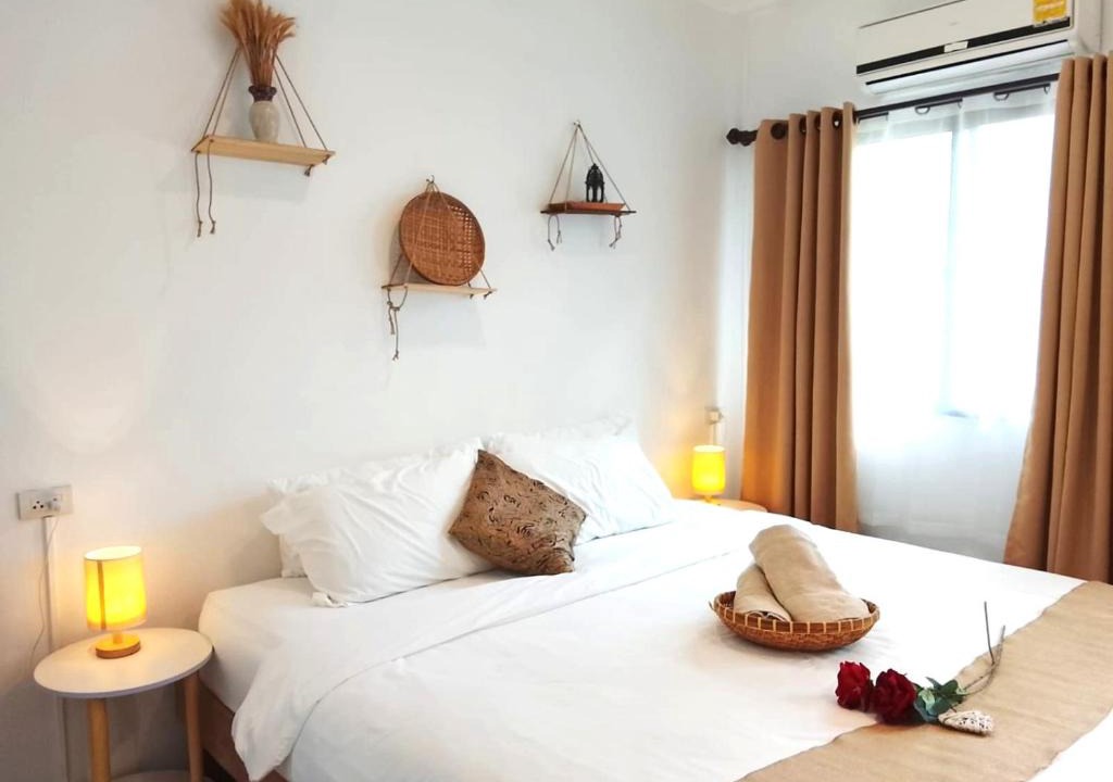 Hin Hong House | The Verandas