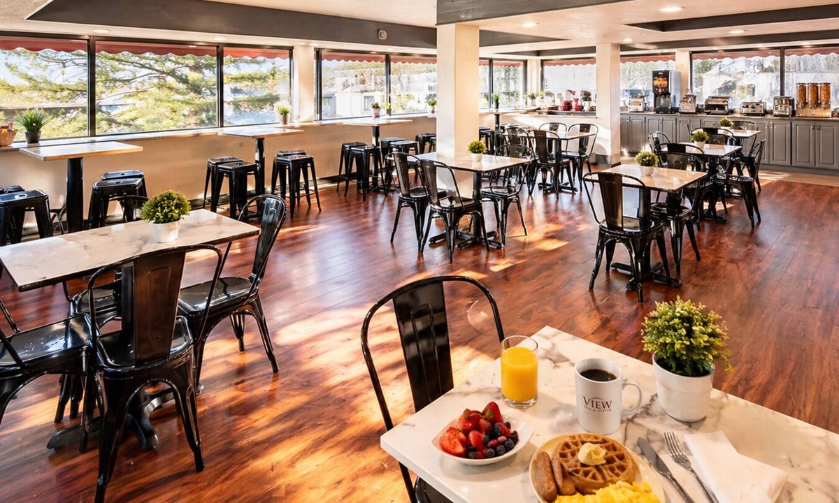 Butztown Hotel | The View Inn & Suites