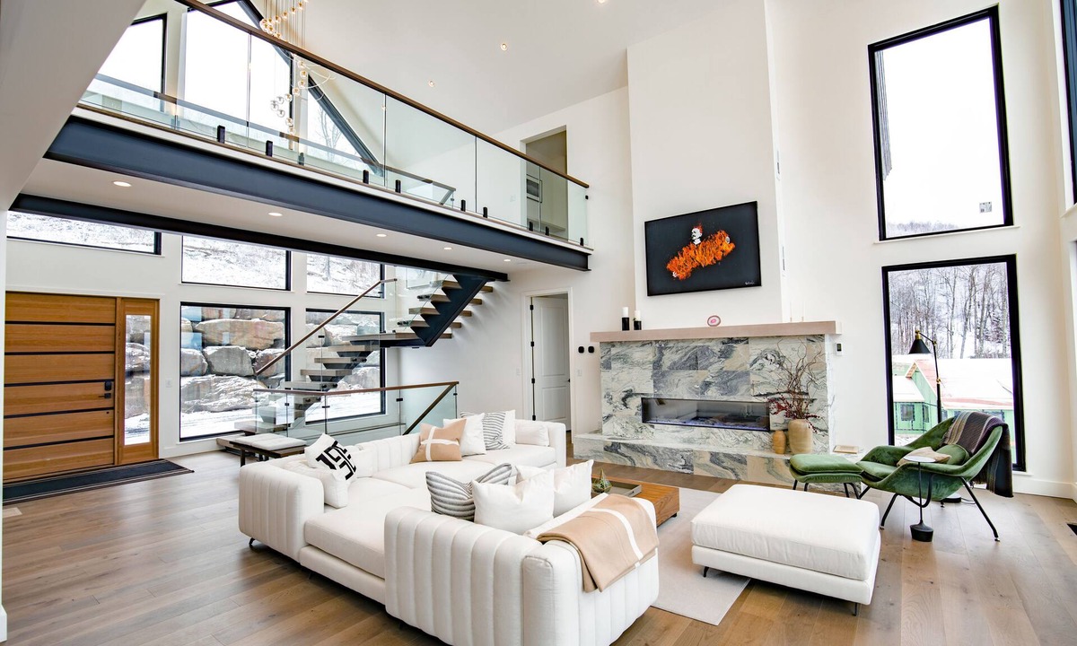Windham House | *The View* ski in/out modern luxury at Windham Mountain Resort
