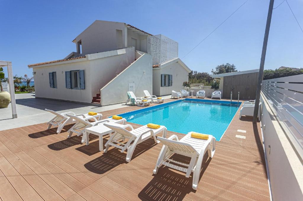 Municipio 5 Apartment | The villa offers a spacious, sea facing terrace ideal for taking in the stunning views