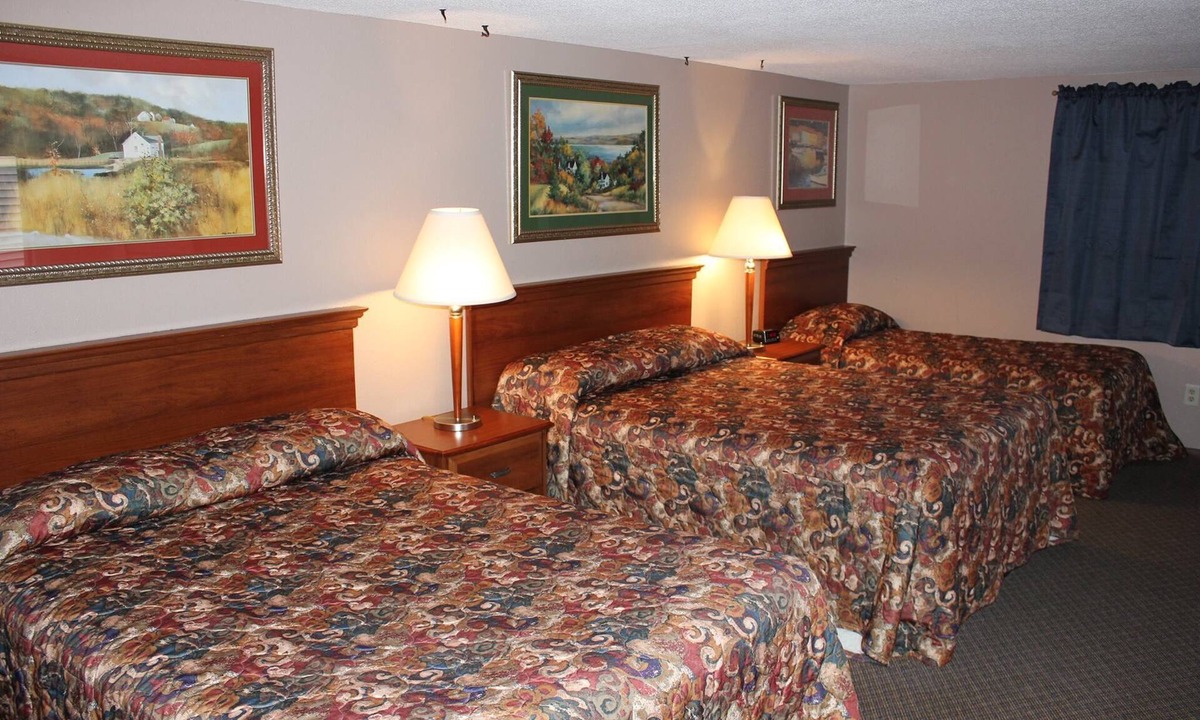 Eldora Hotel | The Village Motel