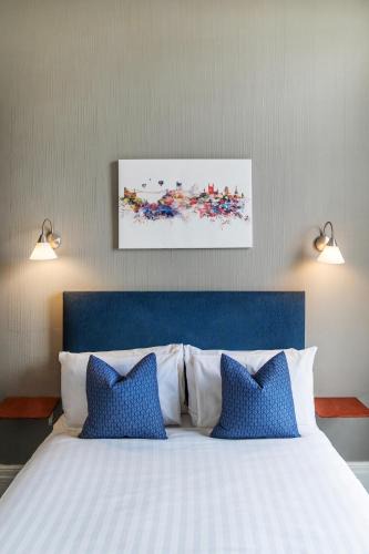 Clifton Hotel | The Washington
