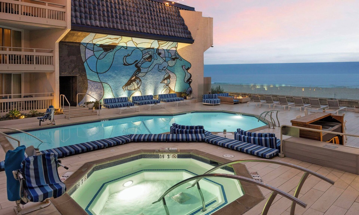 Mission Beach Hotel | The Wayfarer San Diego