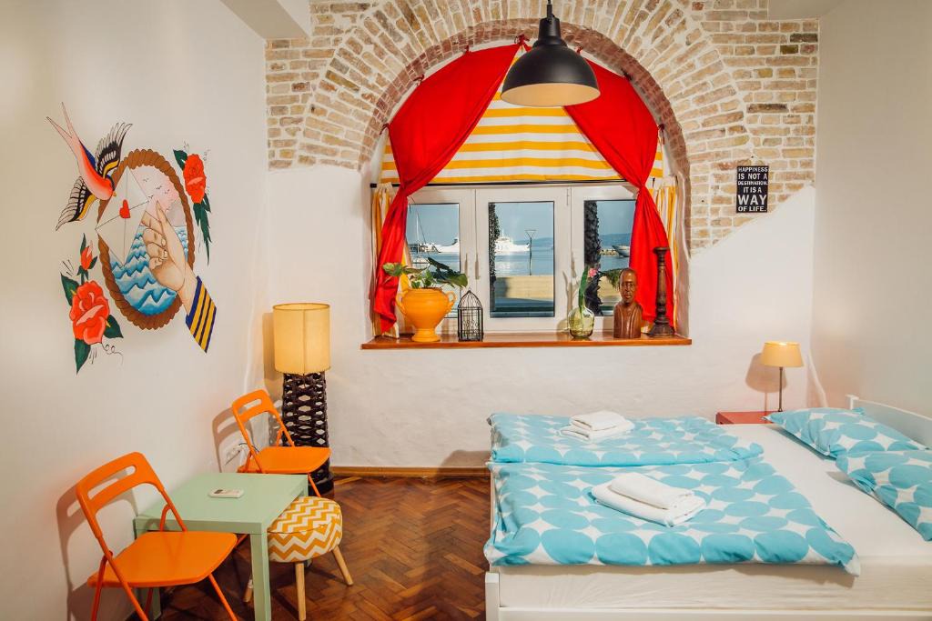 Split House | The West Coast Apartment