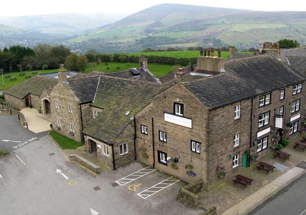 Saddleworth Hotel | The White Hart at Lydgate