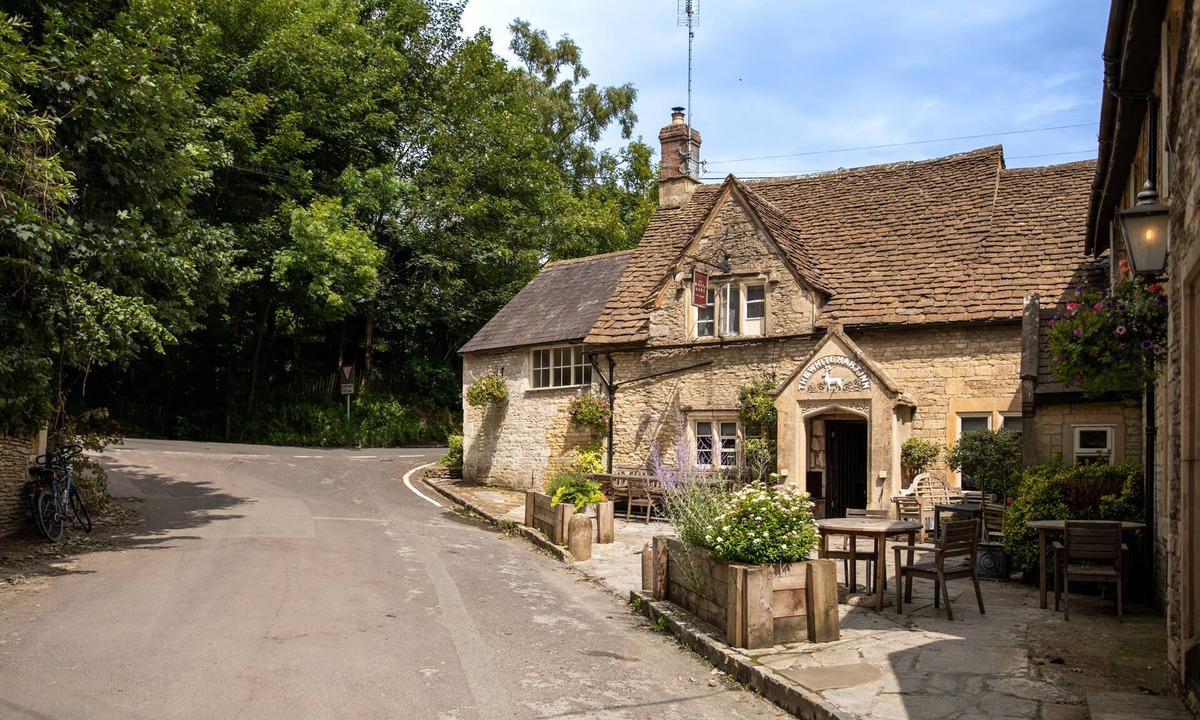 Giddeahall Hotel | The White Hart