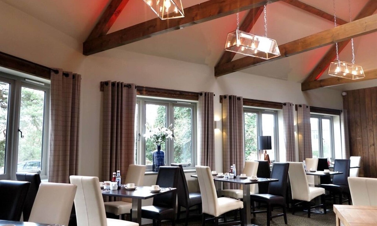 Swindon Hotel | The White Hart