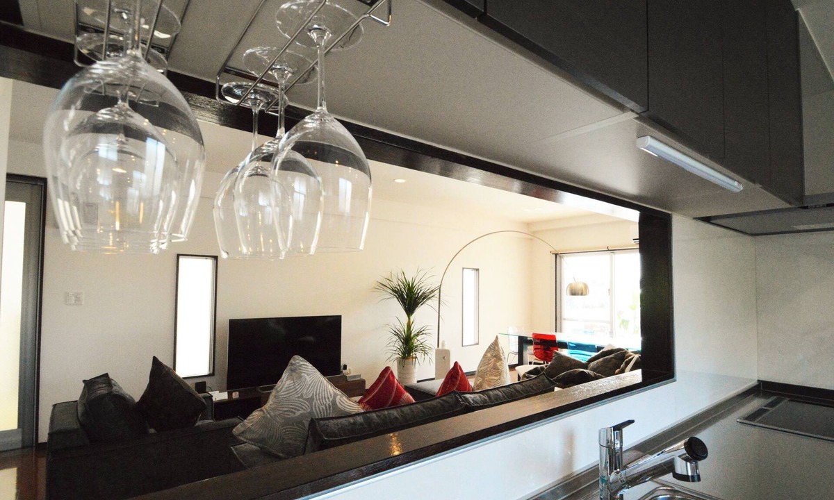 Kadena-cho Hotel | The White Reef
