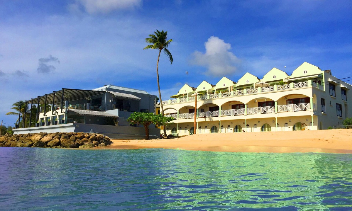 Douglas Apartment | The Wicket, White Sands - West Coast Beachfront, Sun Terrace, Penthouse, Full AC