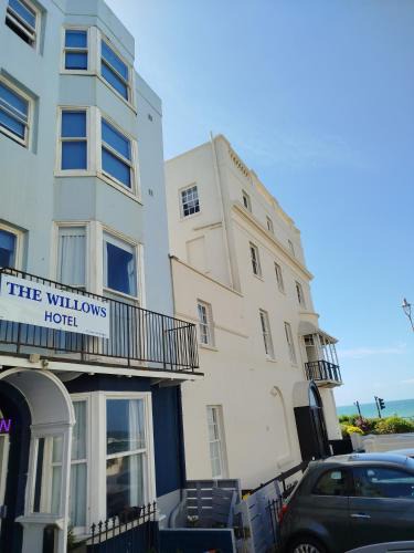 Kemptown Hotel | The Willows