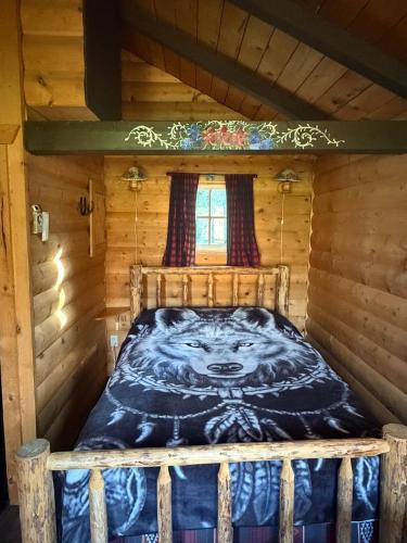 Division No. 11 House | The Wolf Cabin - Bear Creek Cabins