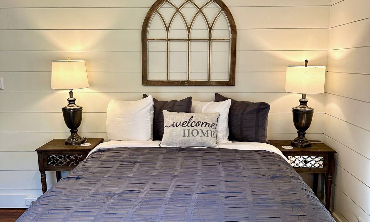 Long View Apartment | The Wright Flyer, near to aviation museum