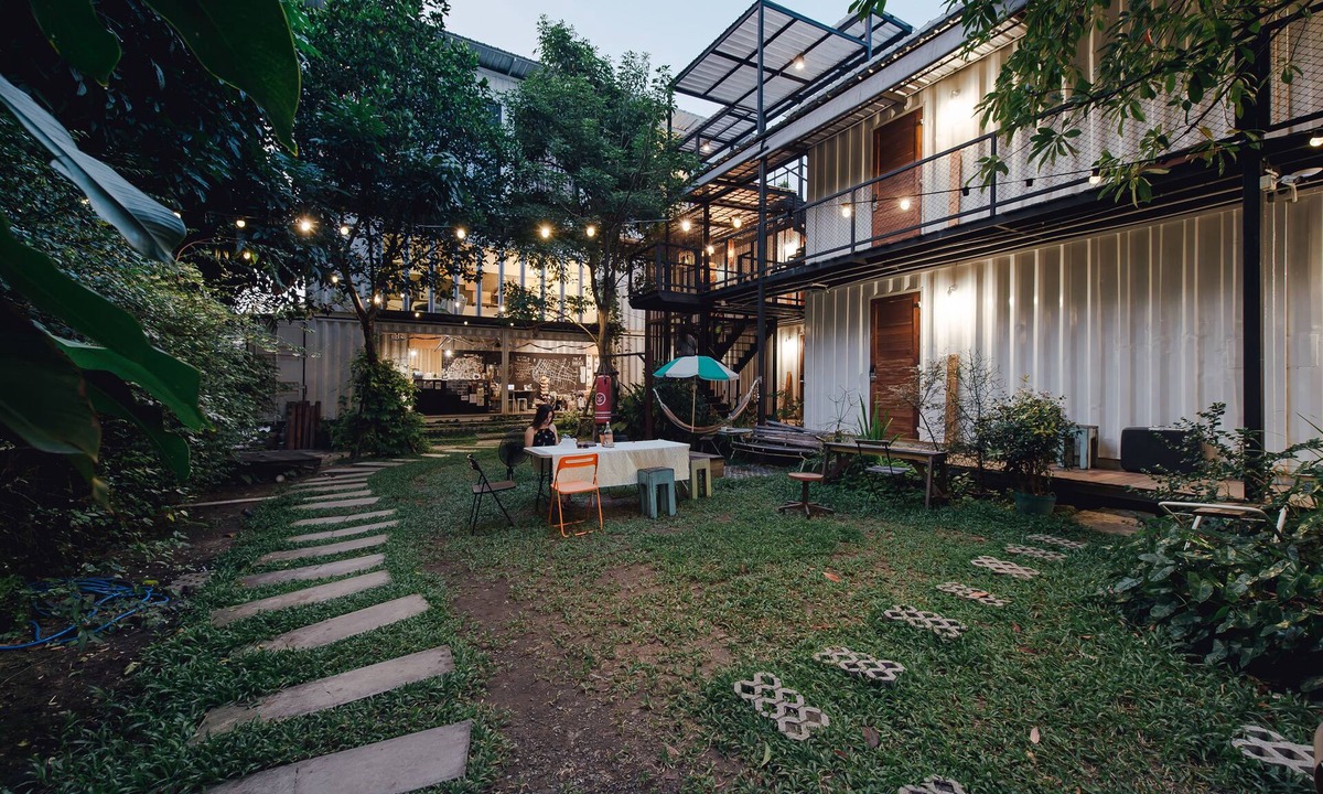 Samsen Nai Hostel | The Yard Hostel