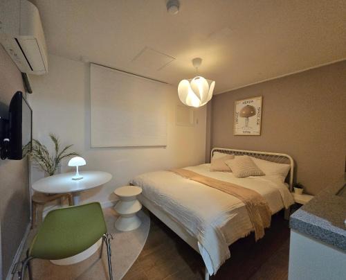 Paldal-gu Hostel | The YoGwan