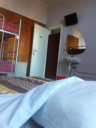 Ixelles Hostel | The82 Hostel Louise