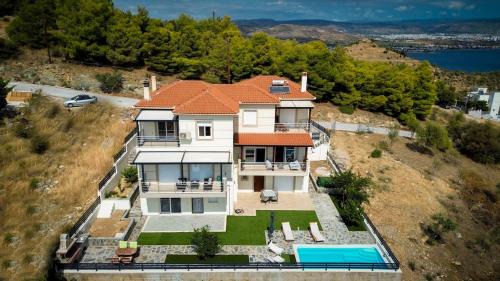Volos Apartment | Thea Hill