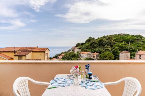 Fiumicello Santa Venere House | Thea Maris
