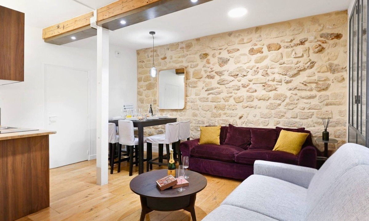 Quartier du Mail Apartment | TheBlueStay 62 - Cozy Apartment Paris 2 - 5 Guests