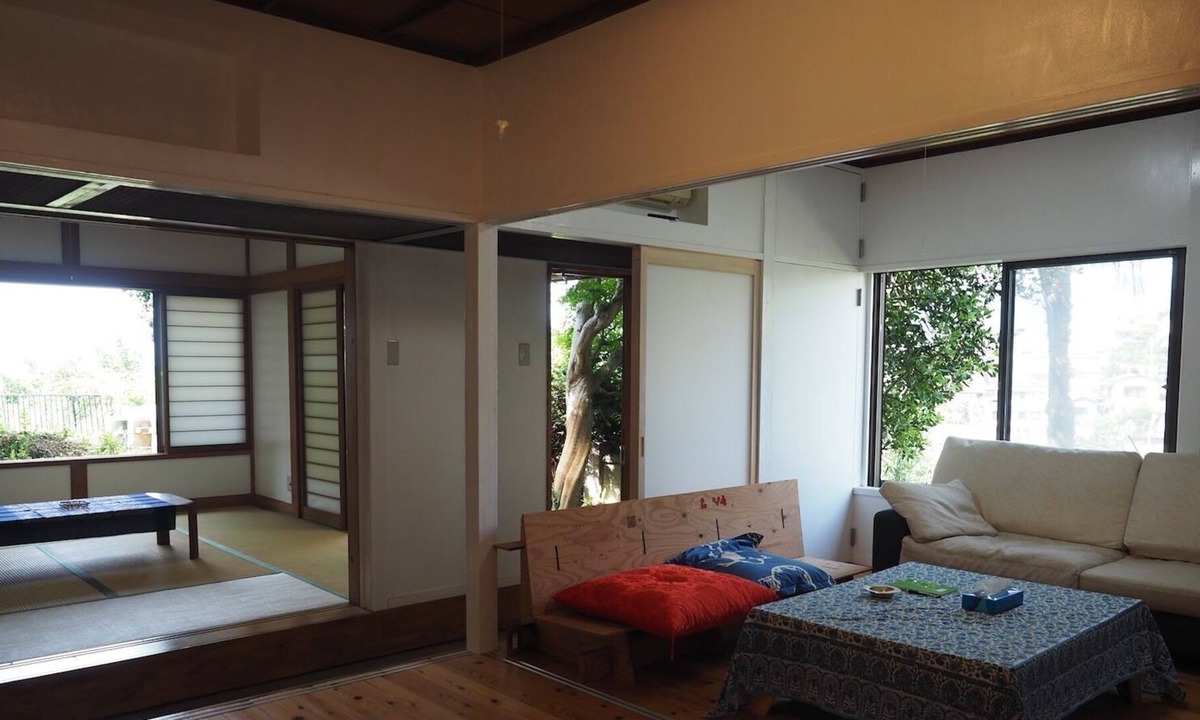 Yoshihama House | There is a deck overlooking the sea and the harbor / Ashigarashimo-gun Kanagawa