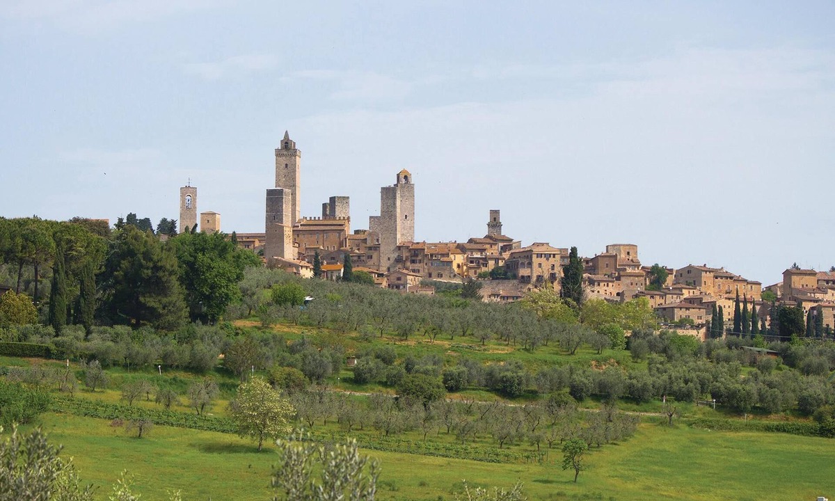 Toiano House | This characteristic barn has been completely renovated and divided into two apartments.