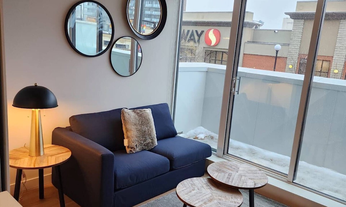 Hillhurst Condo | This condominium is a 1 bedroom(s), 1 bathrooms, located in Calgary, Alberta.