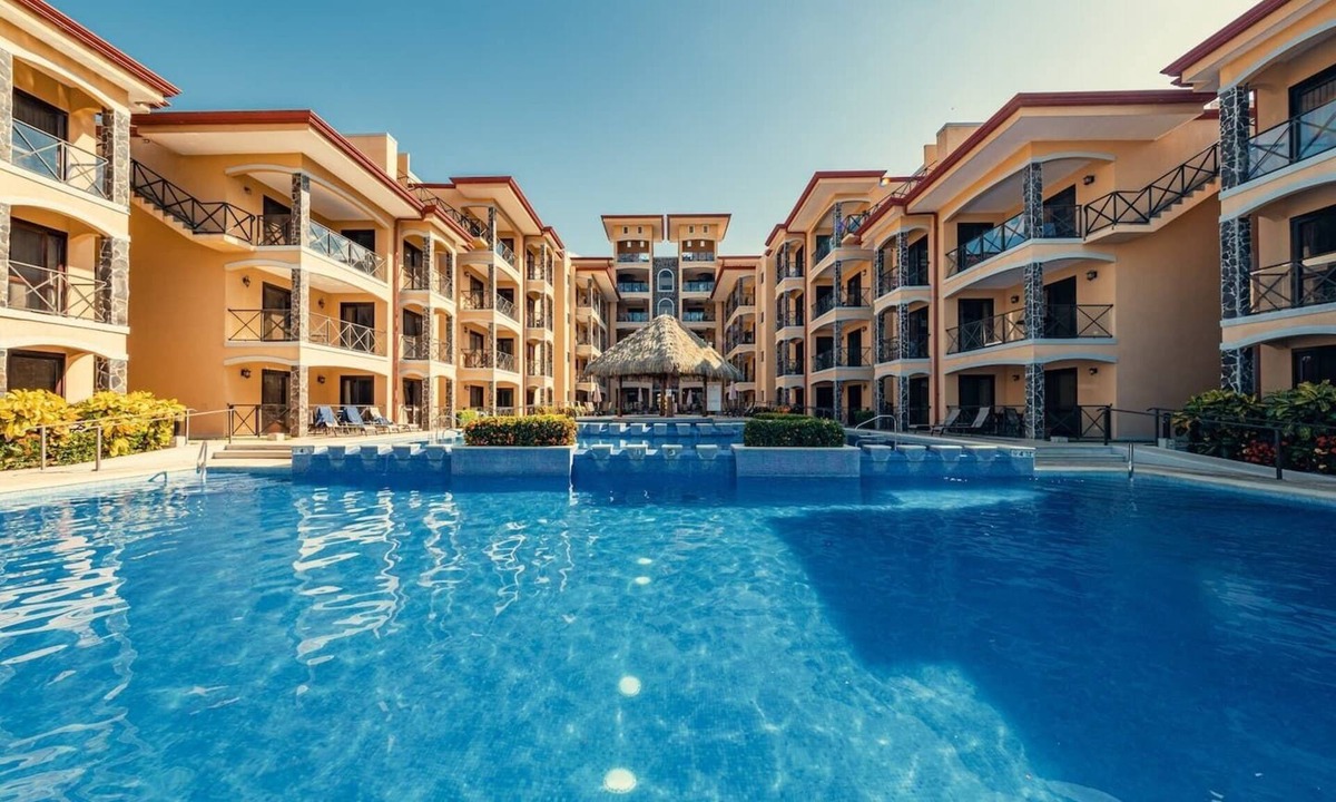 Barrio Los Villalobos Condo | This condominium is a 2 bedroom(s), 2 bathrooms, located in Jaco, Provincia de Puntarenas.