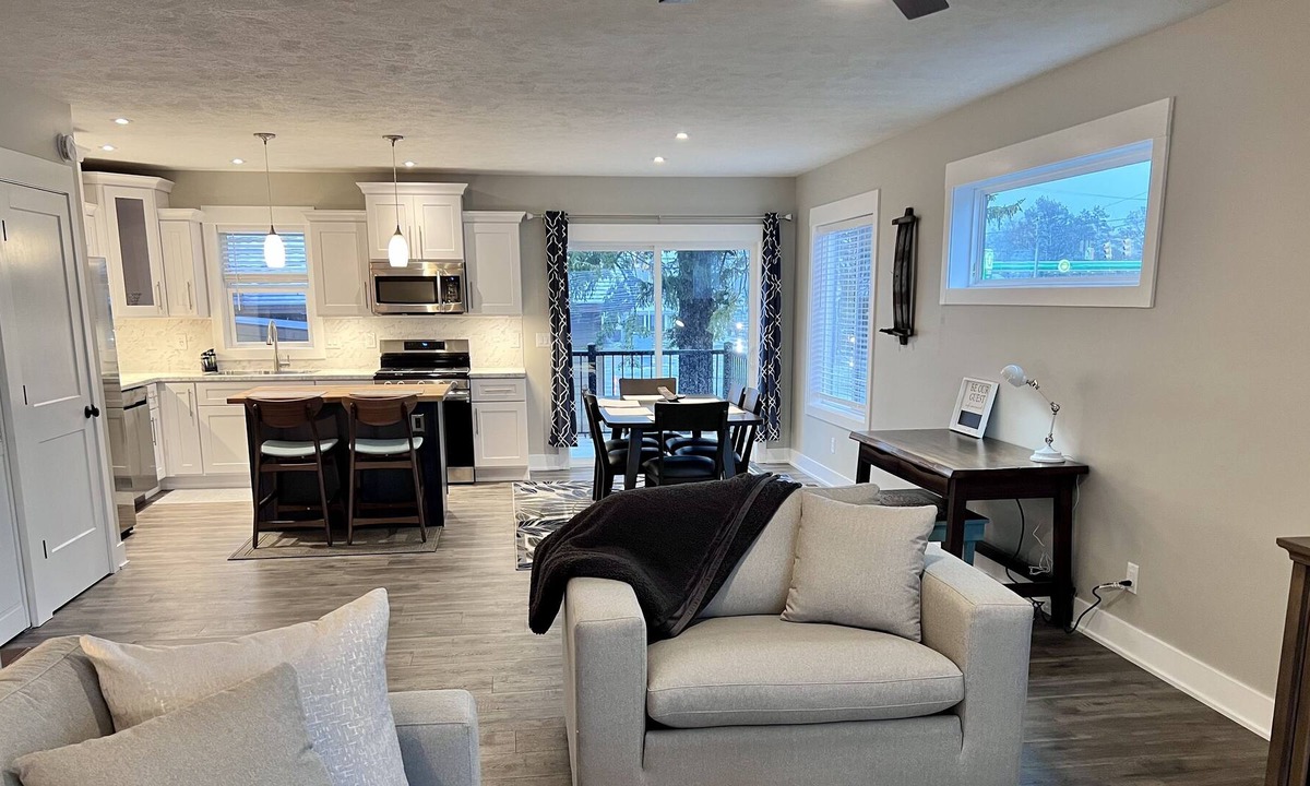 East Jordan Condo | This condominium is a 3 bedroom(s), 2.5 bathrooms, located in East Jordan, MI.