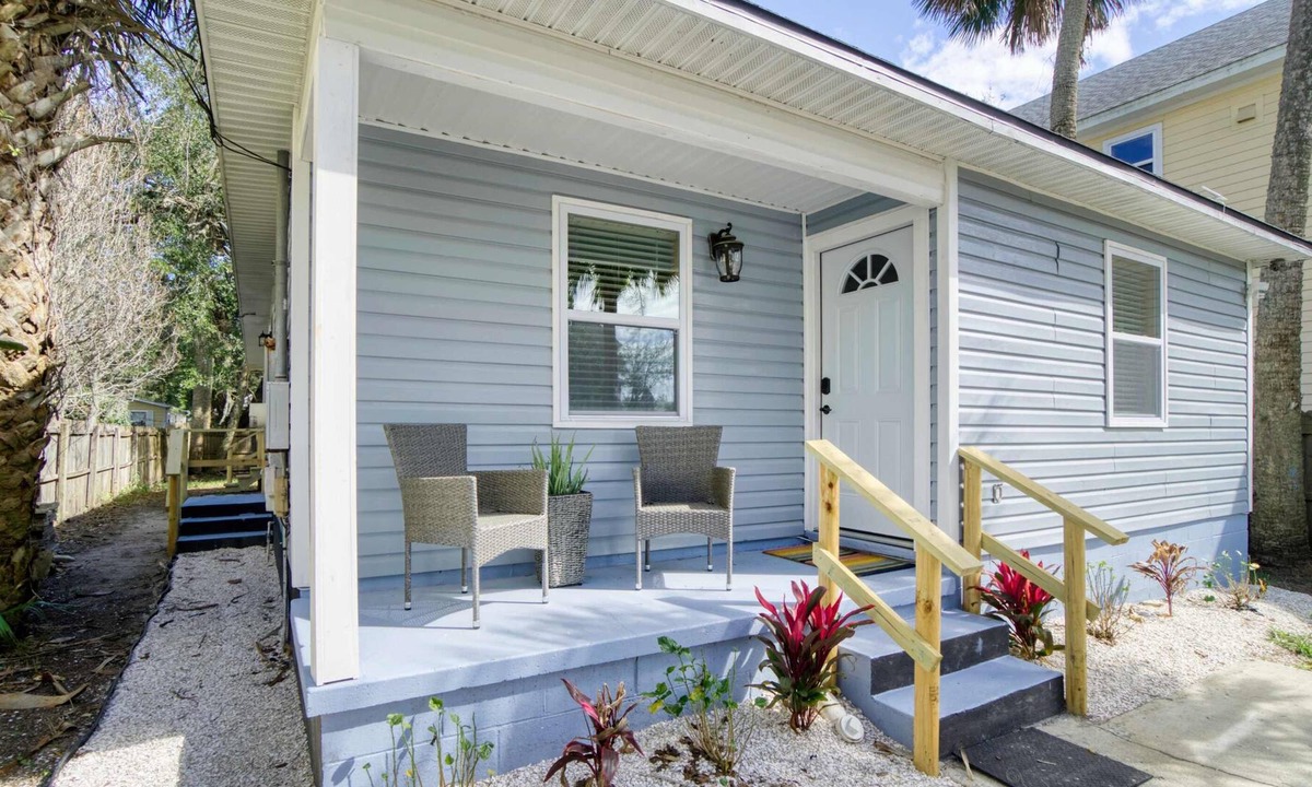 Lincolnville House | This house is a 4 bedroom(s), 2 bathrooms, located in Saint Augustine, FL.
