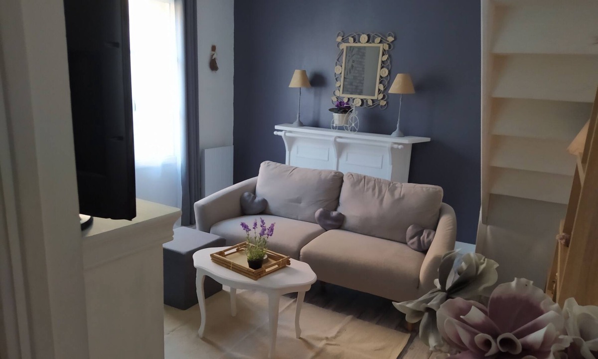 Honfleur Apartment | This residence in the heart of Honfleur is a great place to live.