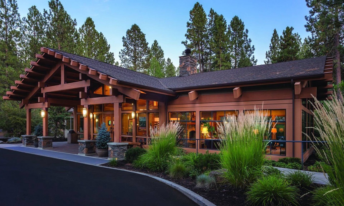 Bend Resort | This resort & location is simply Heaven !