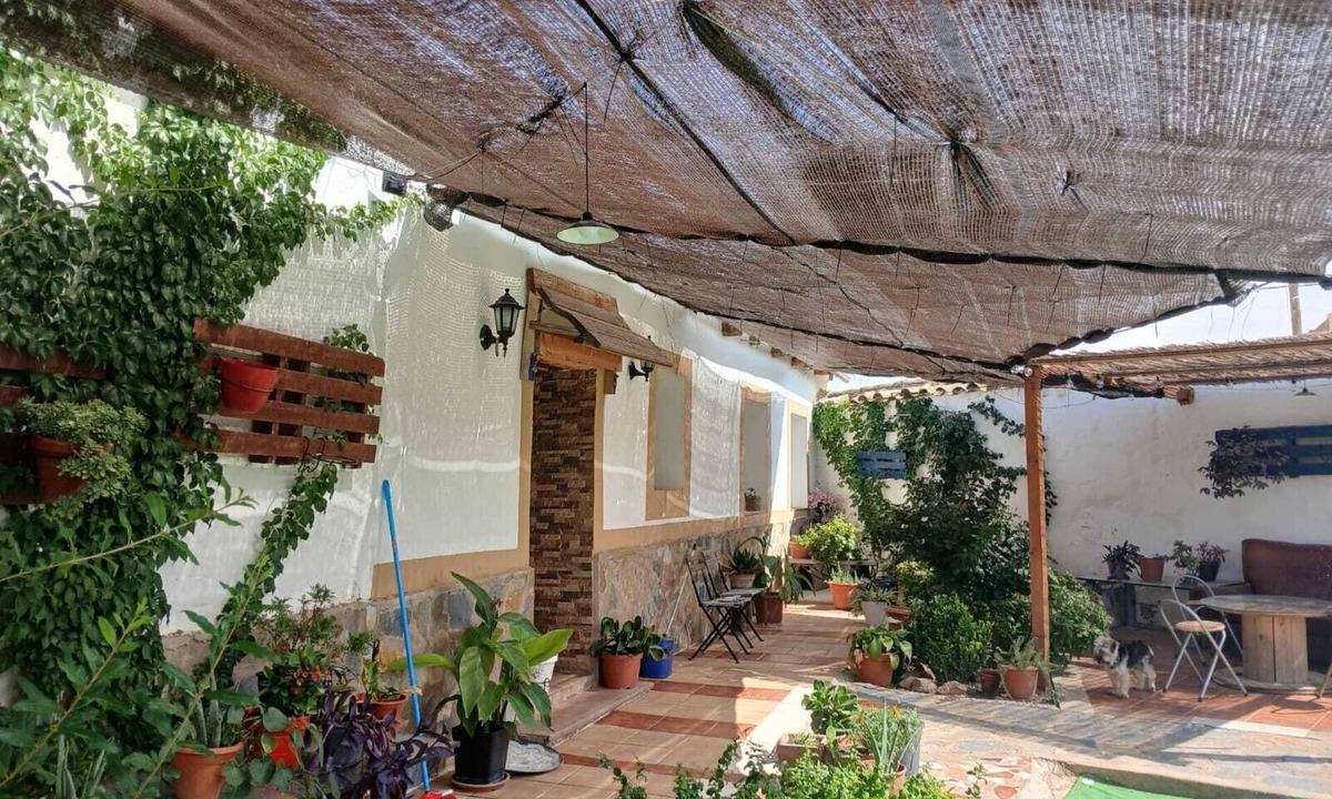 Villaminaya House | This rural house is ideal to disconnect, it has a patio where you can relax.