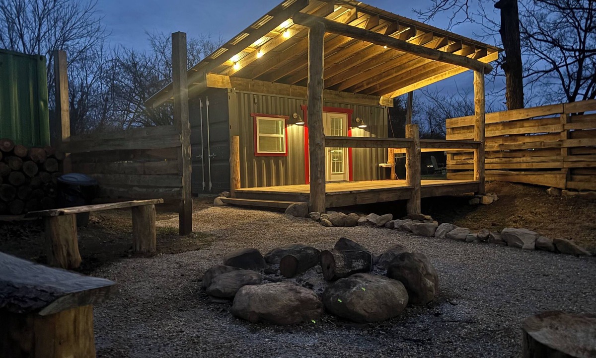 Tellico Plains Cabin | This unique tiny home has its own private pickleball court!