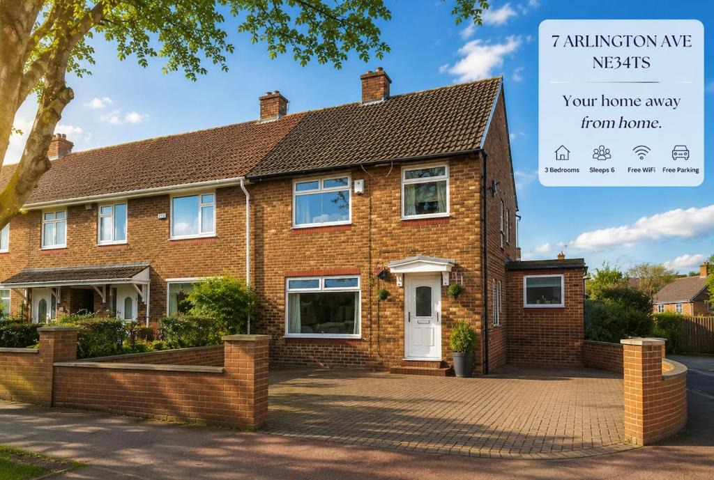 Newcastle-upon-Tyne House | This well-presented red-brick house