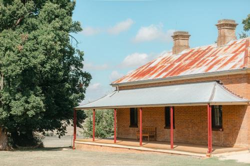 Armidale House | Thomas House | Saumarez Homestead