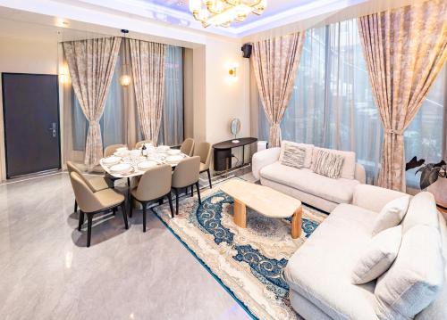 Baguio House | Thomas Luxury Suite Bermuda Hills Baguio