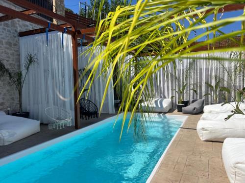 Argyroupoli House | Thomas Nice View Retreat