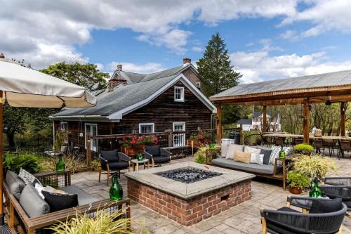 Boonsboro House | Thoughtfully Design Cottage with Breathtaking Indoor and Outdoor in Maryland